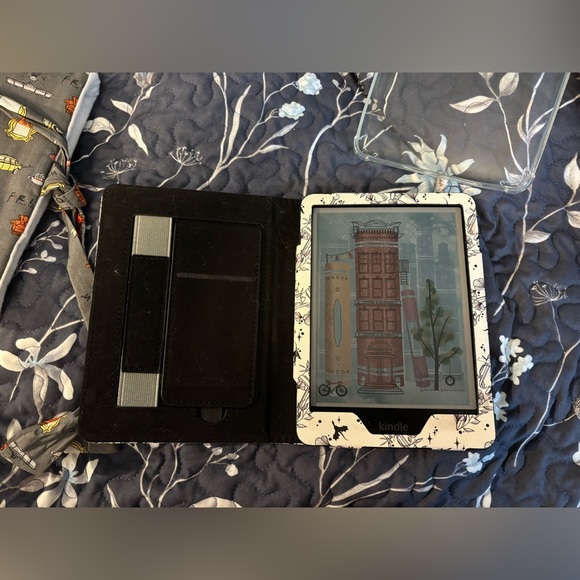 Amazon Kindle Colorsoft Signature Edition - Metallic Black - Picture 6 of 11